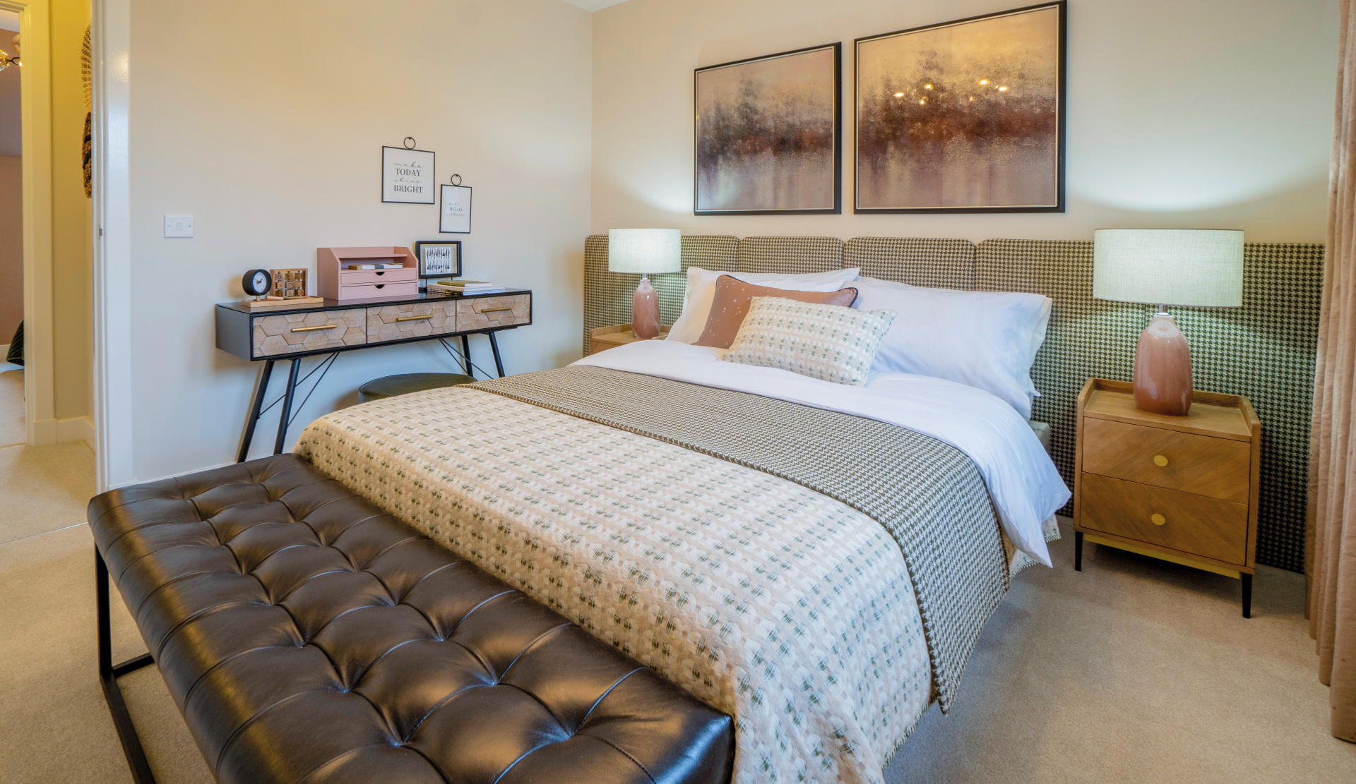 Springfield Properties - Milnathort Show Home